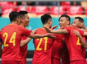 playace官网-巧妙传球组织攻势，球员表现出色迅速得分